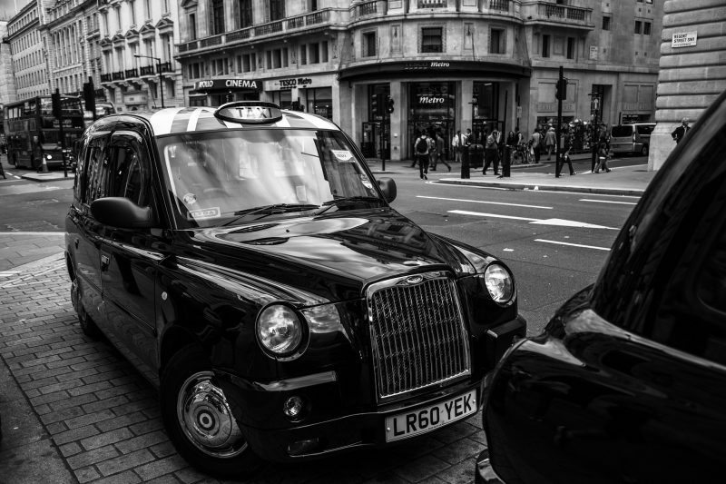 Uber suzbija taksi industriju u Londonu