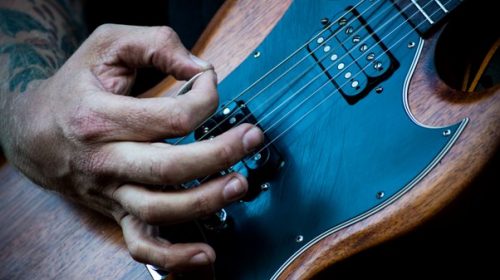 Muzička industrija I Gitara I Kompozitor I Autor