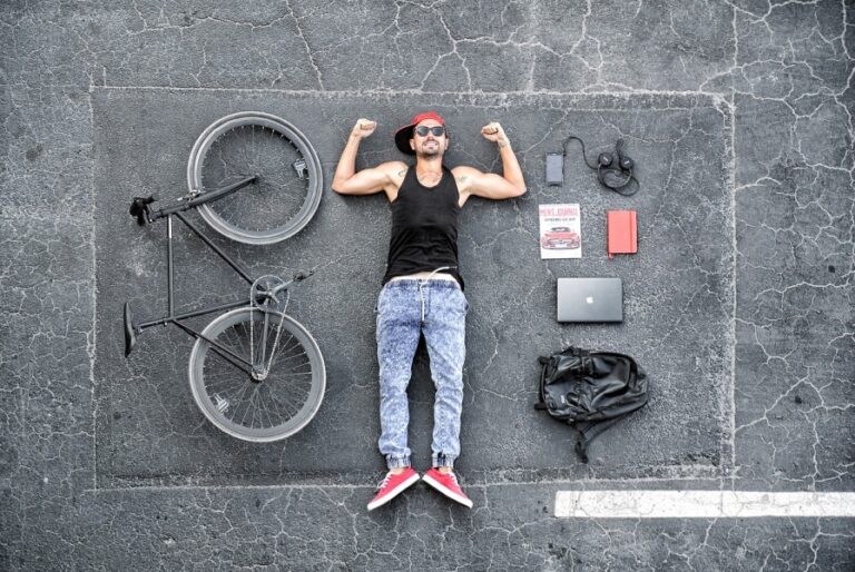 Preduzetnik I Frilenser I Hipster I Milenijalac