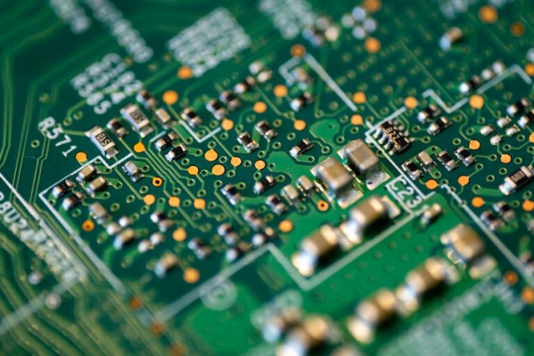 Čip I Elektronika I Računari I Tehnologija